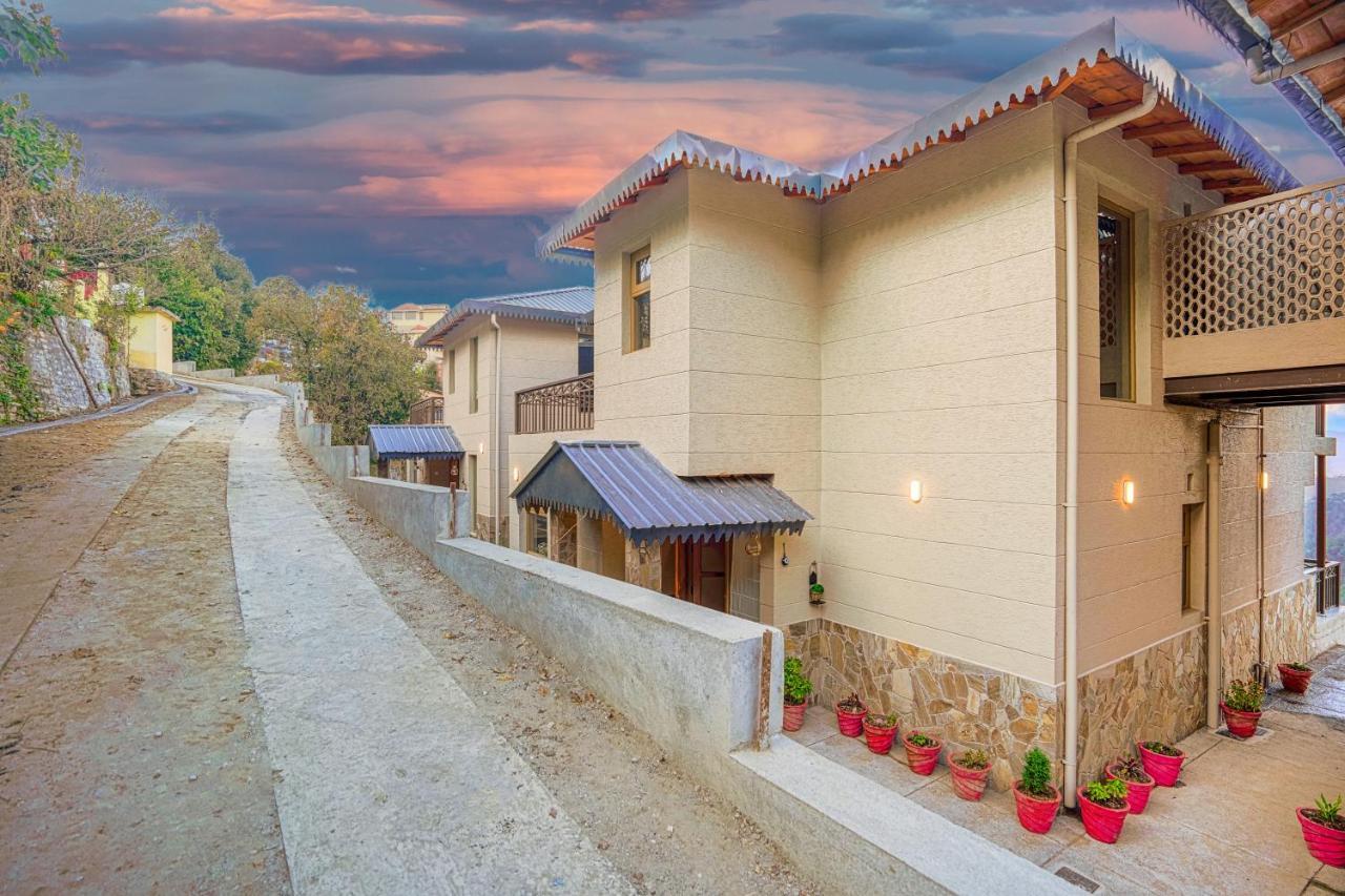 Saffronstays Edelweiss Estate