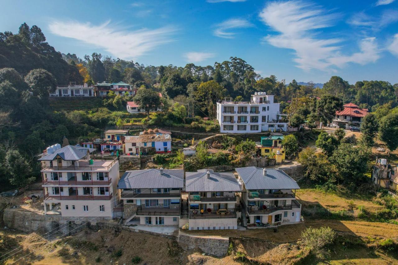 Saffronstays Edelweiss Estate Villa